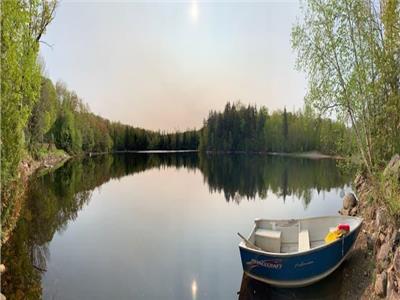 ChaletShadow au bord du lac