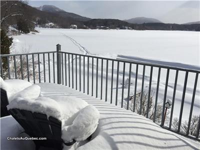 Chalet ensoleill sur le Lac Bromont