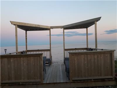 ***CHALETS  AU BORD DE LA MER AVEC POLE  BOIS***