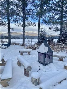 Chalet Bord de l'eau Lac l'Orignal vue sur la Montagne Noire Sable-SPA-Billiard-Foosball