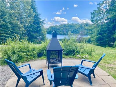 Waterfront Josephine villa SPA-Arcade-Ping Pong on lake St-Joseph