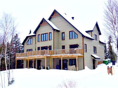 Condos modernes 2,3 ou 4 chambres dans les Laurentides (Mont-Blanc,prs de Mont Tremblant)
