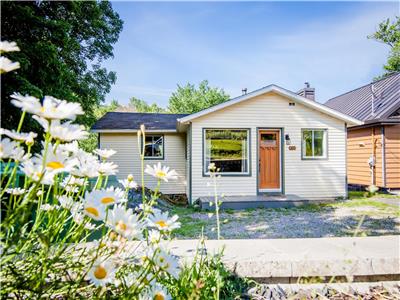 Renaud's cottage - Nicolet River Victoriaville