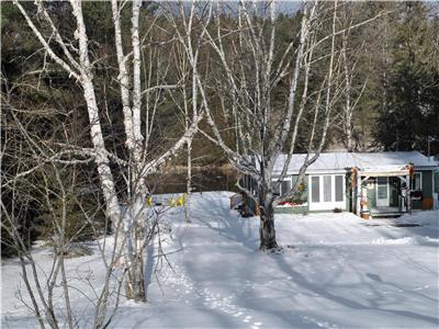 CHALET LE CHARMEUR: SPA, RIVER AND NATURE!
