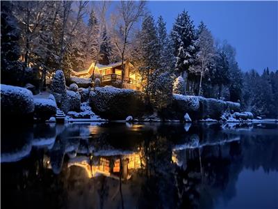 Le chalet Brun (on the lake, in nature & near Mont Tremblant) - WINTER