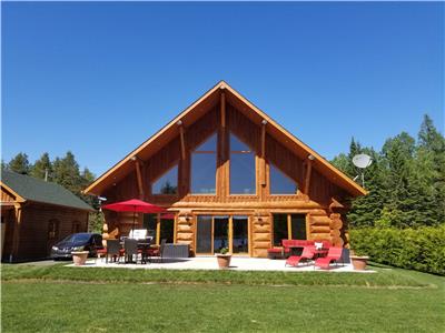 Le Jadanie Chalet - chalet en bois rond  louer, bord de lac