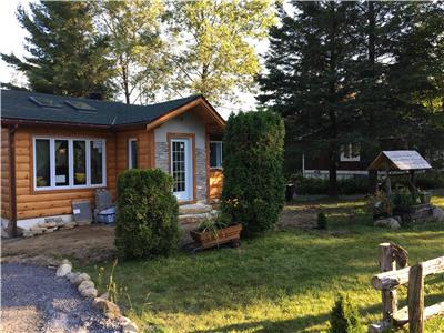 Wood Chalet in Sainte-Adle on the lake