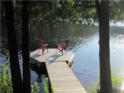Nice big large waterfront cottage , 4 bedrooms, So peaceful