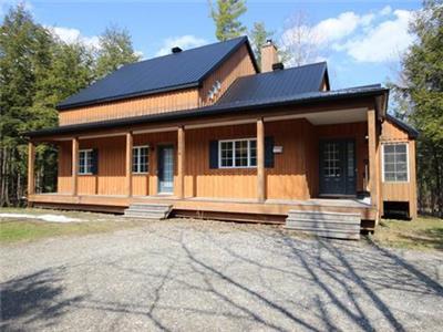 Cottage for rent Orford Refuge d'Alfred 2 creek side, access to the Trout Lake