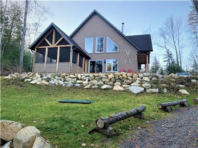 le chalet du coeur - Bord du lac Creux