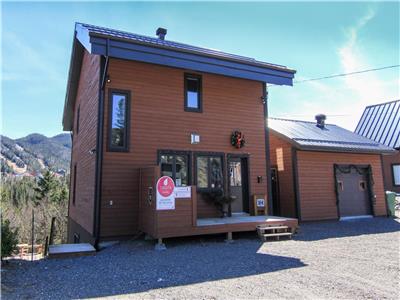 TAVATA - The Captain's Cottage