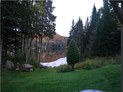 Ski In/Out Mont-Habitant /Seasonal Rental Lakefront Condo - Lake Saint-Sauveur, Summer Kayaking etc
