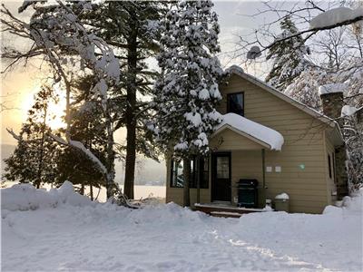 Chalet rustique  St-Alexis-des-Monts, avec spa