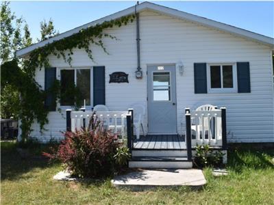 Chalet le Phare au bord du fleuve