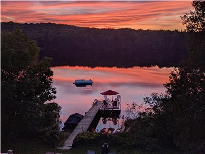 Chalet  Orford - bord de lac et prs des pentes - parfait pour les familles