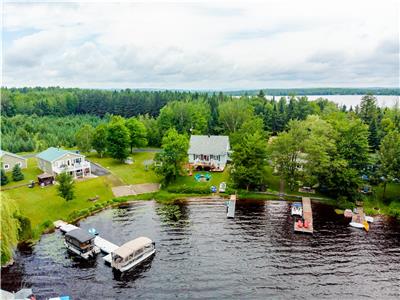 Htel  la maison - Chalet  Camp Mme et spa sur le lac Aylmer