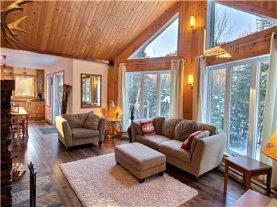 Chalet  louer  St-Donat en montagne & plage au lac Ouareau