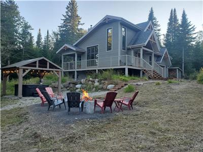 Chalet l'Ardoise - Magnifique proprit situe au coeur du Fief du Massif de Charlevoix