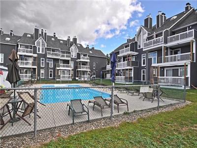 Condo mezzanine Magog