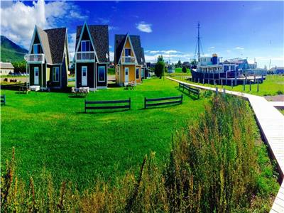 Les Chalets de la Baie Bleue - au bord de la mer