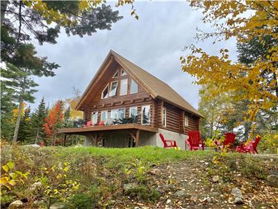 Chalet en bois rond - SPA vue sur le fleuve et les montagnes  - Le Charme-bois