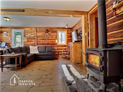 GAGVILLE *LOG CABIN & SMALL PRICE*