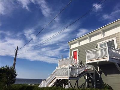 Le Marie-Louise vue spectaculaire, cot mer, beaucoup de fentres et balcon, 2 chambres,