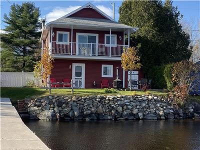 La Vista Aylmer Lake cottage