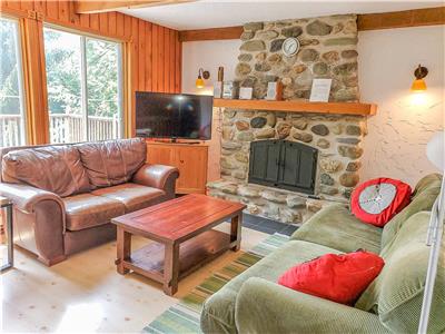Chalets A Louer Sutton Monteregie Location Chalet Chaletsauquebec