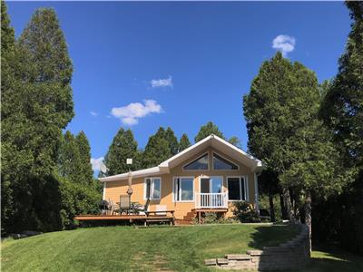 Directement au bord du lac St-Jean avec plage