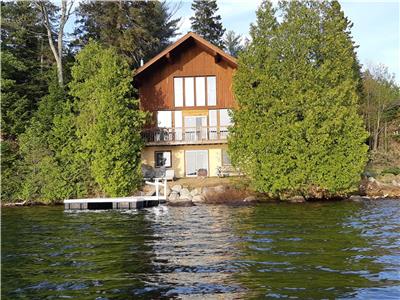 Le Chteau - Chalet rustique au bord du lac Sarrazin