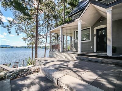 Magnifique chalet 4 saisons sur le Lac Brome