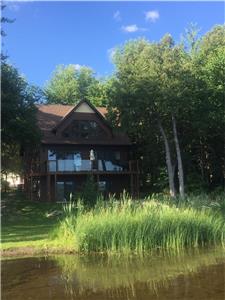 Chalet confort sur le lac Selby