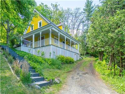 *** Ancestrale Fitch Bay *** 15 minutes de Magog, Four  pizza!