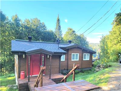 Chalet de la Porte Rouge  louer au mois - Une merveille au Bord de l'eau