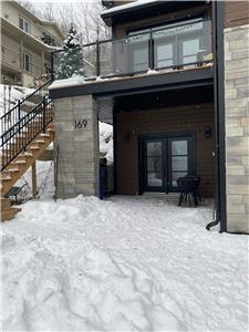 Bromont Ski-Out