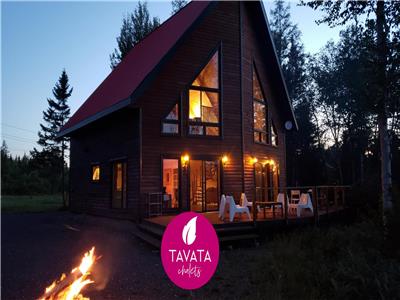 Le Huard| Bonheur et confort avec spa au bord du lac