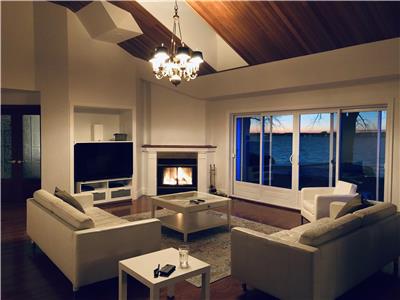 House on Lake Champlain with SPA