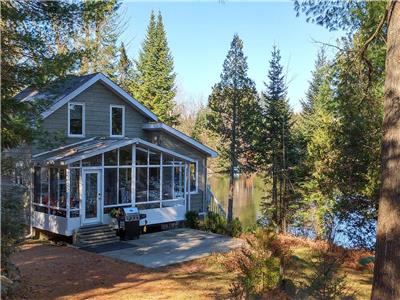 Grand Ours - Chalet au bord du Lac Libby