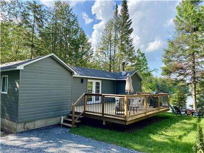 Petit Ours - Chalet au bord du lac Libby