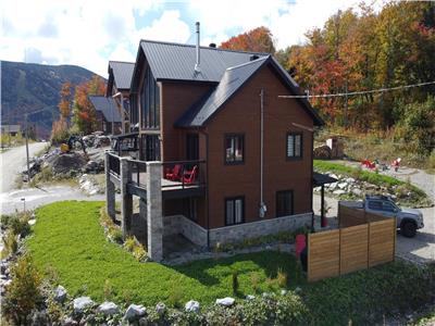 Chalet Le Bellevue located at the heart of Massif du Sud, sleep 14 persons, spa, snowmobile, quad