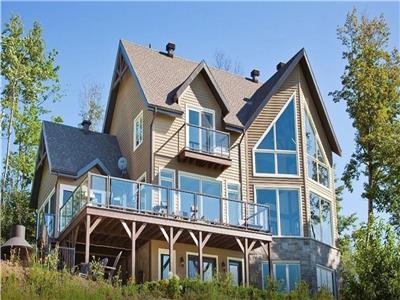 L'Amaryllis: the prestigious chalet with spectacular view of St-Laurent's river!
