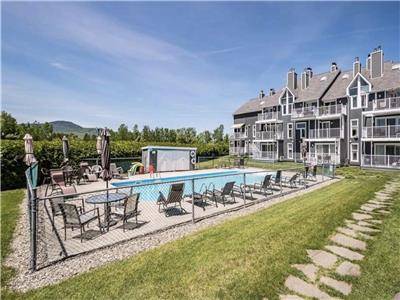 Condo ensoleill Magog