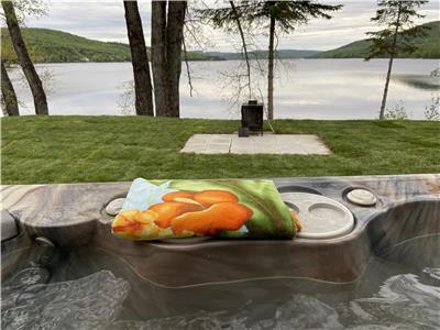 Chalet avec Spa Bord de Lac *nuite gratuite