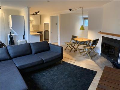 Appartement  Sutton, 1 minute de la montagne.