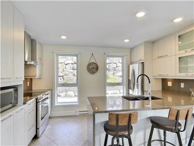La Bagatelle Bromont + Spa Priv + Locker Priv - Directement SUR la montagne