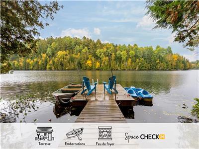 The Biloba | Spa | Lakefront | Wood Fireplace