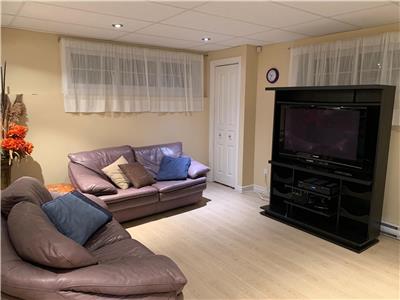 GRAND APPARTEMENT 3 1/2,  BROMONT