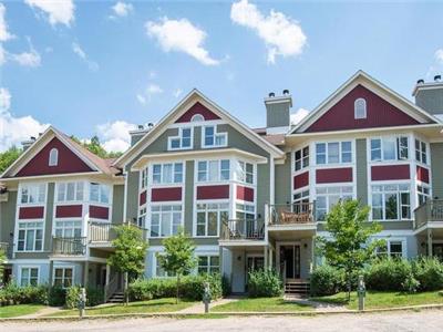 Perfect Townhouse in heart of Tremblant !!