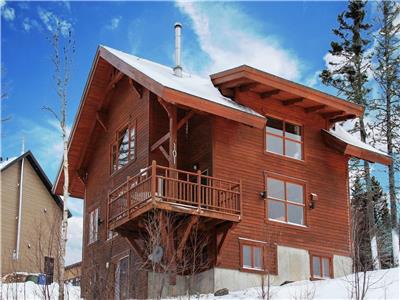 VAL HAUS Mountain cottage - High end- Great Views - fast wifi